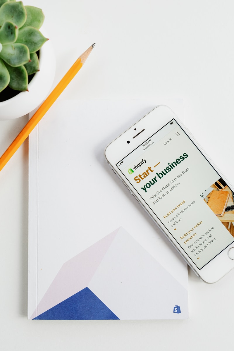 Cómo crear un logo profesional en línea y gratuito con Shopify Cómo crear un logo profesional en línea y gratuito con Shopify