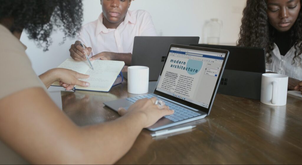 Cómo insertar números de página en Word