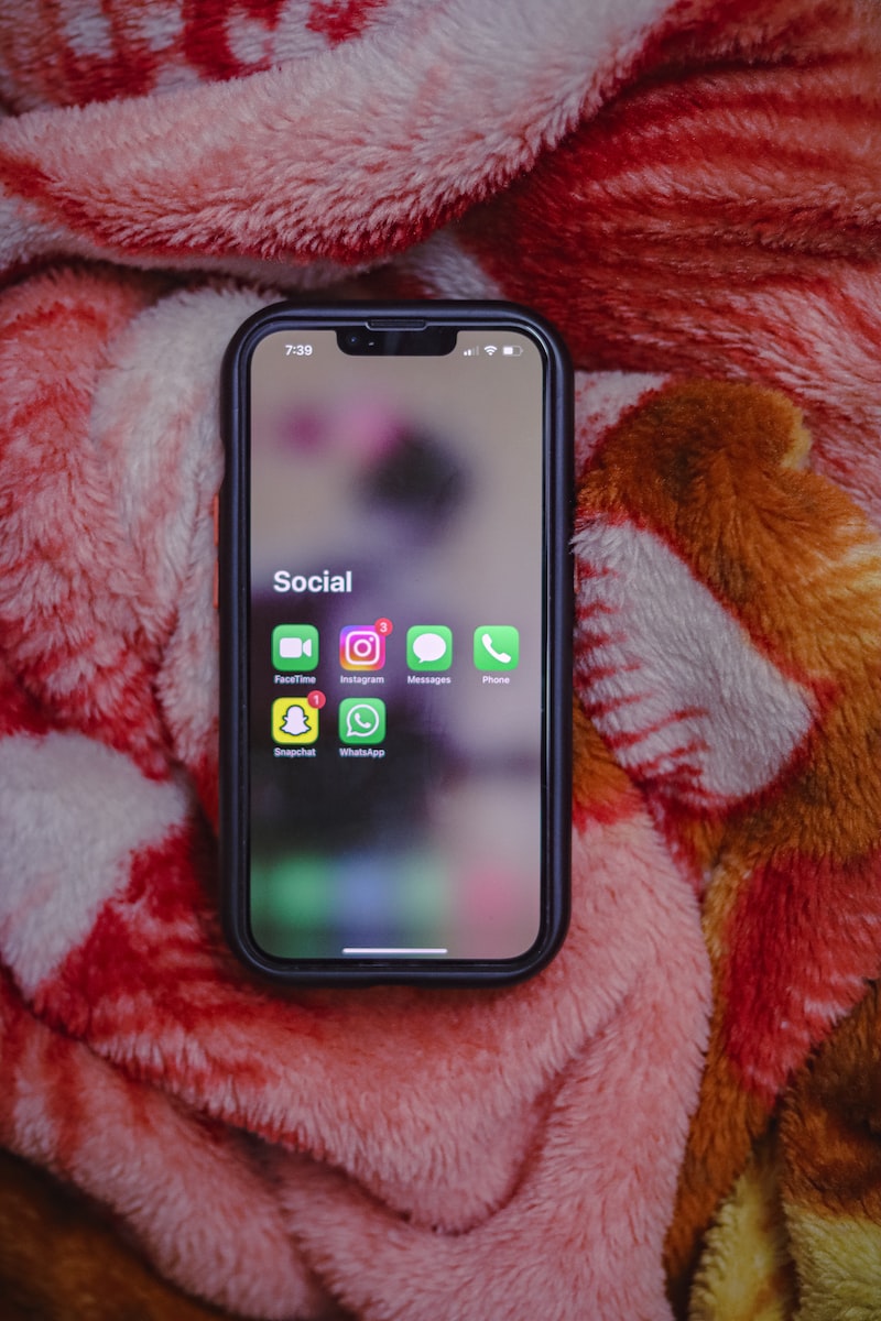 Apple revela un iPhone amarillo 14 y 14 Plus Apple revela un iPhone amarillo 14 y 14 Plus
